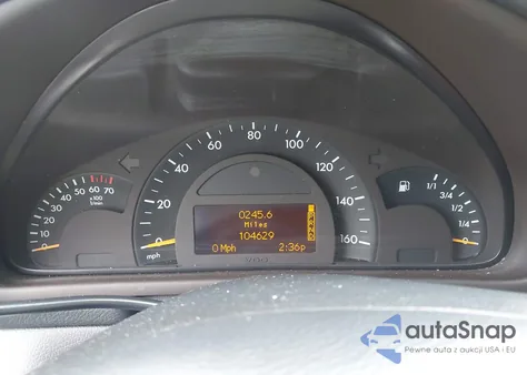 2004 Mercedes-Benz C 240 4Matic из США, поврежденный, VIN WDBRF81J74F451536